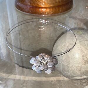 Elegant Silver Floral Necklace